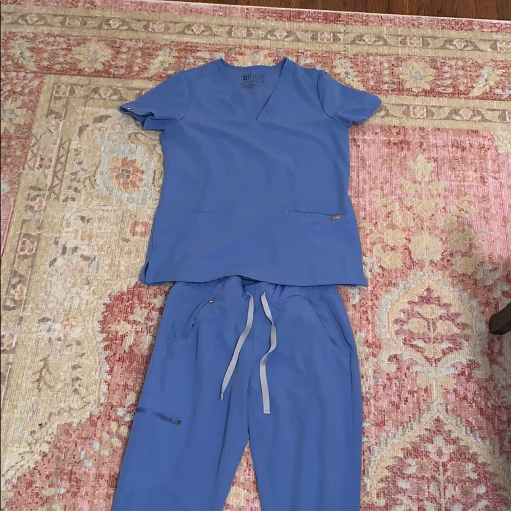 Figs jogger scrub set